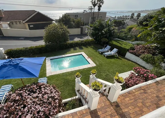 Villa On Camps Bay Drive