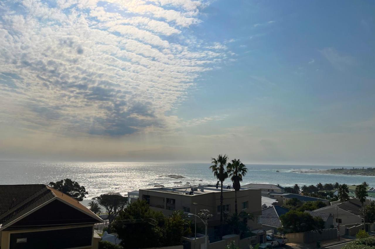 Holiday home On Camps Bay Drive Cape Town