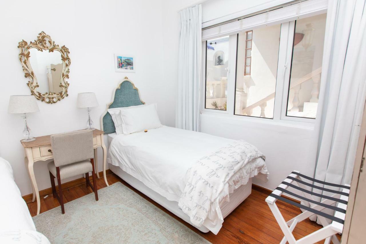 On Camps Bay Drive Holiday home *